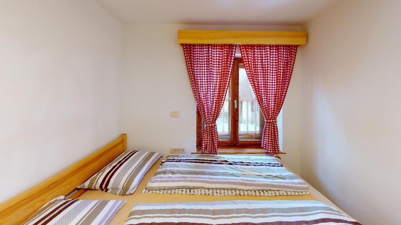 Апартаменты Hisa Margit, Ratece 150 Экстерьер фото